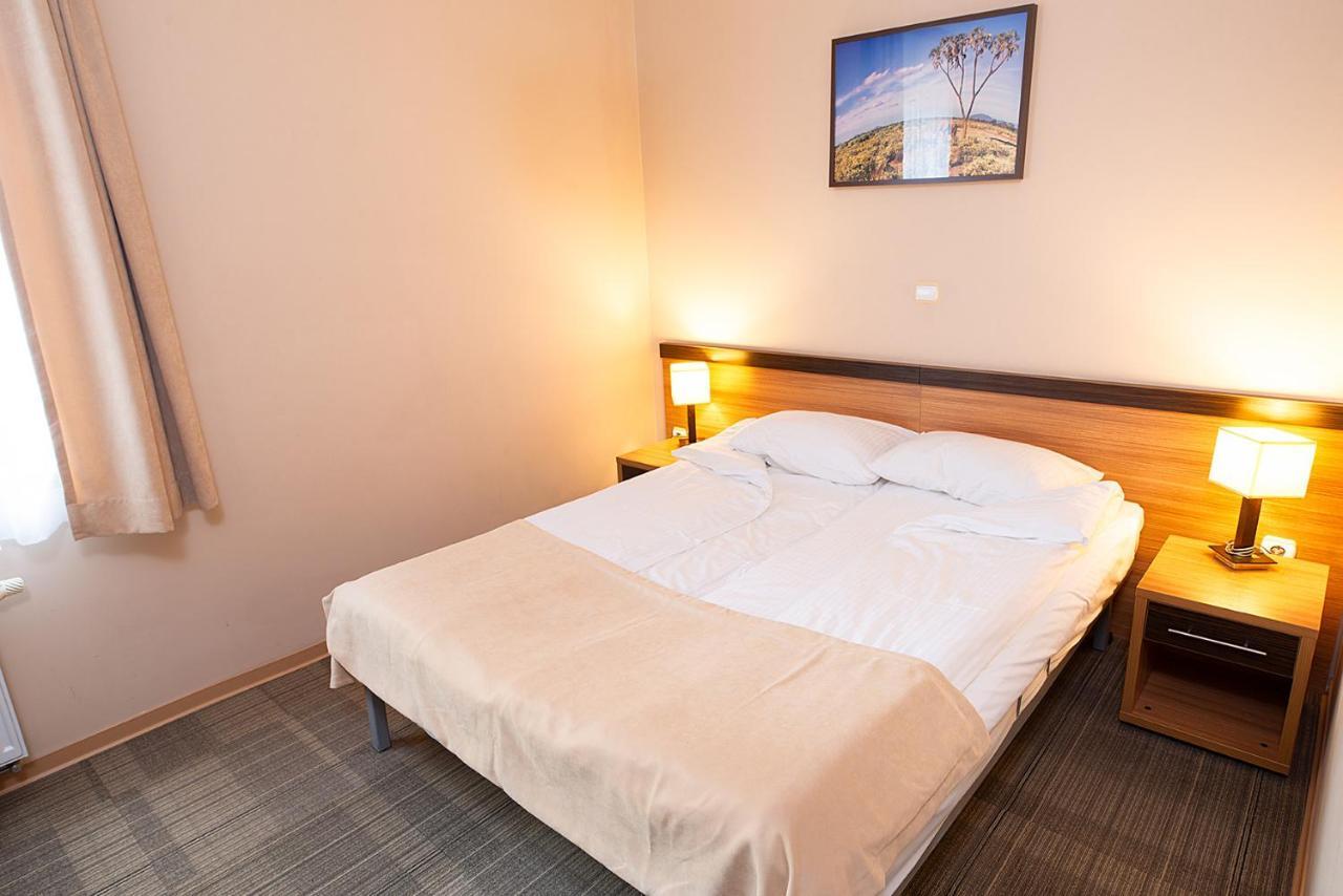 Seo Rewal Hotel Buitenkant foto