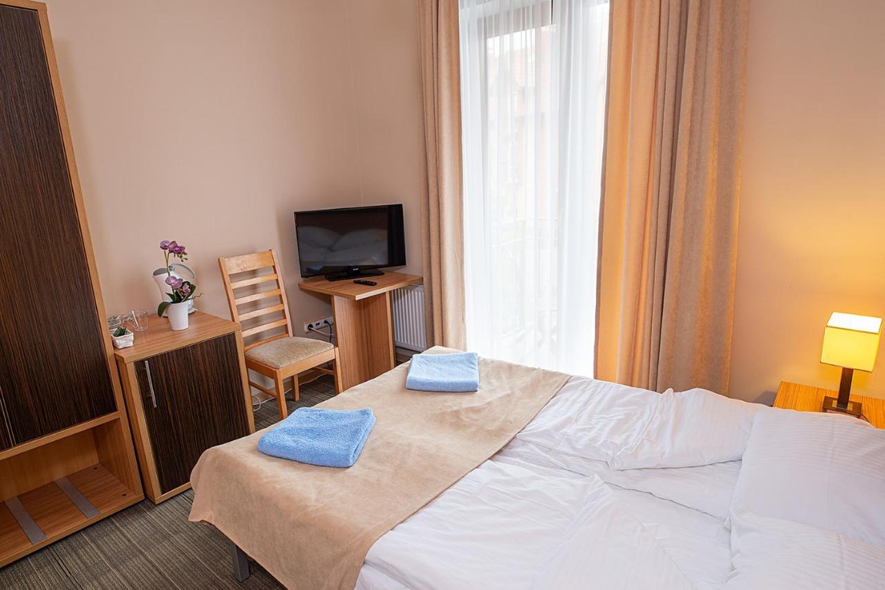 Seo Rewal Hotel Buitenkant foto